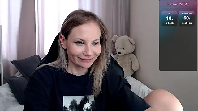 Snapshot of Sunny_bunny6 chatting on March 2026 07:59:01 AM Sunny bunny6 online show from March 2026 07:59:01 AM