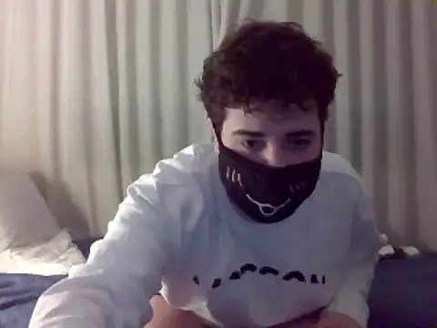 Snapshot of Your_femboy24 chatting on December 2024 12:01:01 AM Your femboy24 online show from December 2024 12:01:01 AM