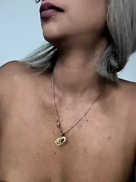 Amaliu  online show from February 2025 09:17:01 PM