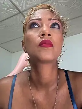 Amaliu  online show from November 2025 03:23:01 PM