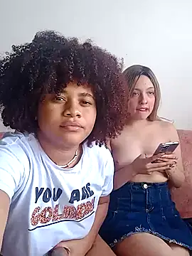 Snapshot of DANIELA_MICHEL chatting on December 2024 06:17:01 PM DANIELA MICHEL online show from December 2024 06:17:01 PM