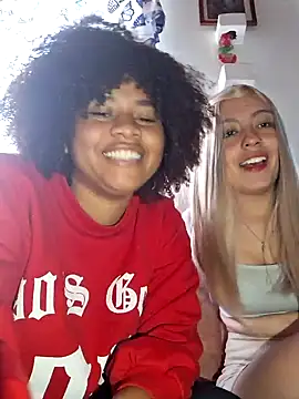 Snapshot of DANIELA_MICHEL chatting on January 2025 04:17:01 PM DANIELA MICHEL online show from January 2025 04:17:01 PM