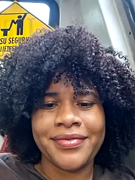 Snapshot of DANIELA_MICHEL chatting on February 2025 10:55:01 PM DANIELA MICHEL online show from February 2025 10:55:01 PM