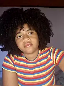 Snapshot of DANIELA_MICHEL chatting on February 2025 09:39:02 PM DANIELA MICHEL online show from February 2025 09:39:02 PM