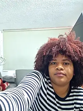 Snapshot of DANIELA_MICHEL chatting on September 2025 02:22:01 PM DANIELA MICHEL online show from September 2025 02:22:01 PM