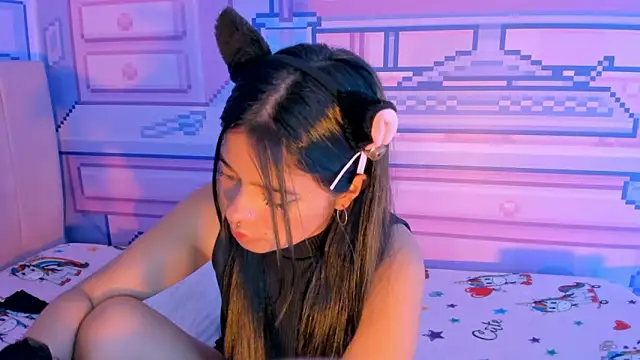  18alice online show from December 2024 05:39:02 AM