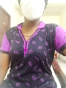 Snapshot of Preethytamilsexy chatting on February 2025 05:17:02 PM Preethytamilsexy online show from February 2025 05:17:02 PM