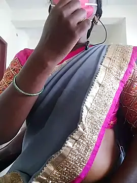 Snapshot of Preethytamilsexy chatting on December 2025 07:36:02 AM Preethytamilsexy online show from December 2025 07:36:02 AM