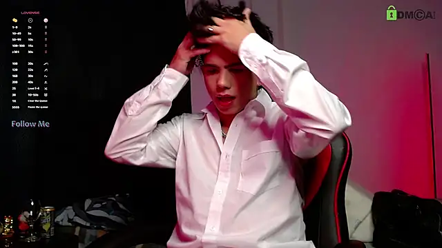 LyleBennett  online show from October 2025 11:11:02 AM