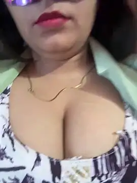 Snapshot of Anjalihotwife chatting on December 2024 02:53:01 AM Anjalihotwife online show from December 2024 02:53:01 AM