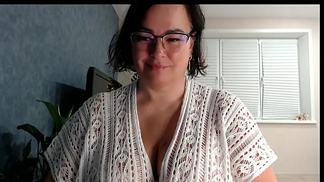 Nora Star online show from January 2026 05:48:01 PM