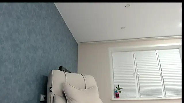 Nora Star online show from April 2026 07:06:02 PM