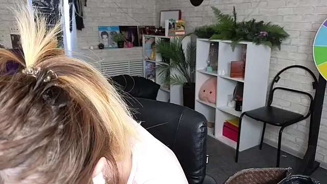 Nika Kitten online show from March 2026 10:30:02 AM