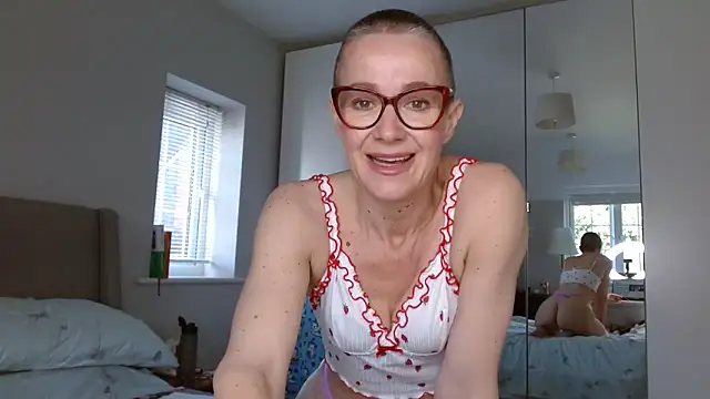 ELEGANT-ARIA36 online show from February 2025 12:40:01 PM