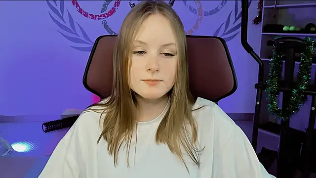 VivienLeeigh online show from December 2024 11:20:02 AM