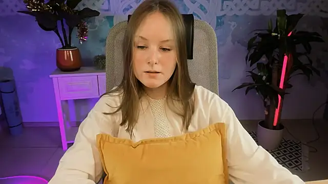 VivienLeeigh online show from January 2025 01:20:02 PM