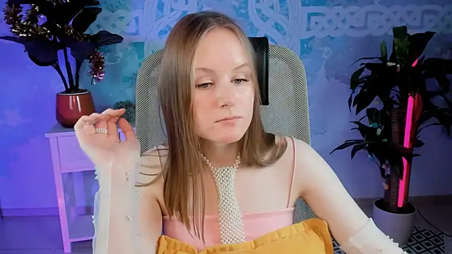 VivienLeeigh online show from January 2025 04:22:02 PM