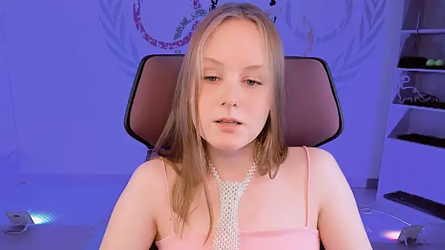 VivienLeeigh online show from January 2025 04:17:01 PM