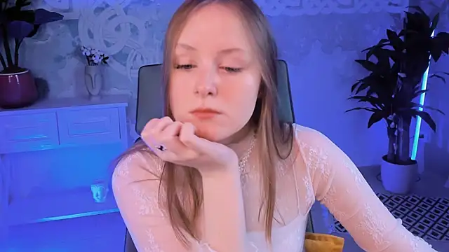 VivienLeeigh online show from February 2025 09:03:01 AM