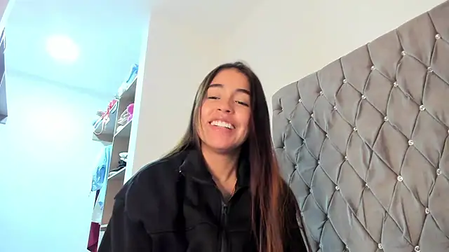 AriaMontgomery online show from December 2024 04:09:02 AM