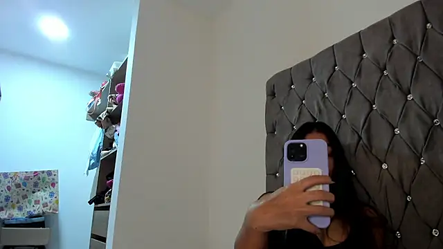 AriaMontgomery online show from January 2025 06:31:01 AM