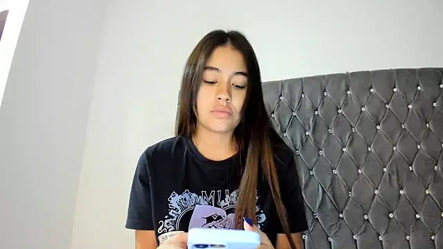 AriaMontgomery online show from January 2025 05:29:01 AM