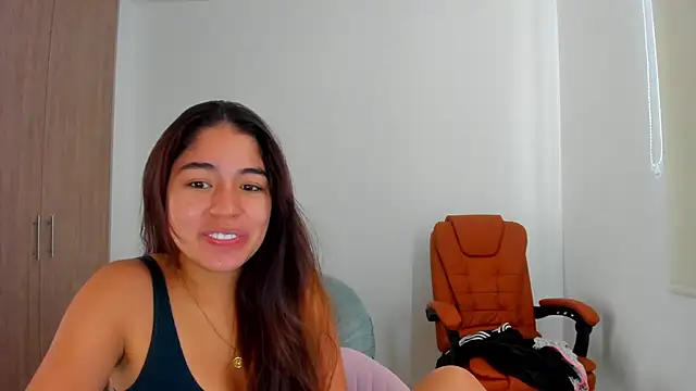 AriaMontgomery online show from February 2025 06:20:01 PM