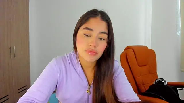 AriaMontgomery online show from February 2025 06:09:02 PM