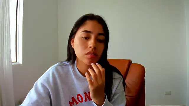 AriaMontgomery online show from April 2026 06:14:02 PM