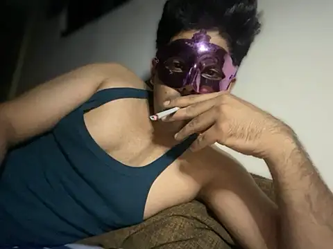 Freebird783 online show from November 2025 07:37:01 PM