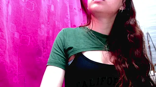 holy juli online show from February 2026 02:51:01 AM