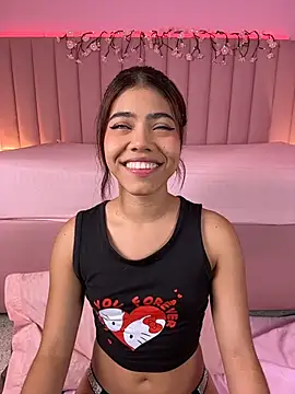 KellyOlsenbe online show from July 2026 09:08:02 PM