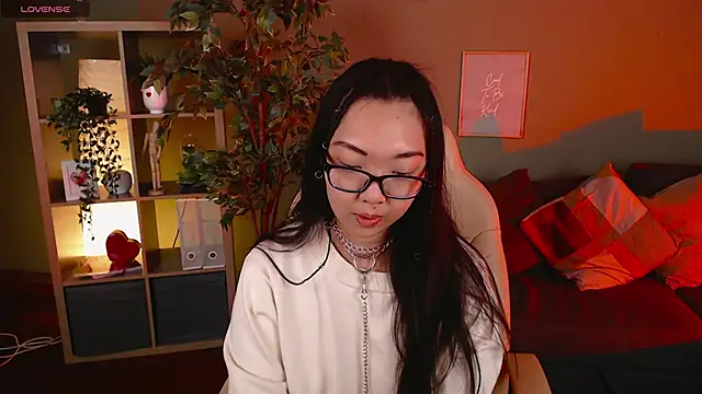 Snapshot of Marine_Vact chatting on January 2025 05:23:01 PM Marine Vact online show from January 2025 05:23:01 PM