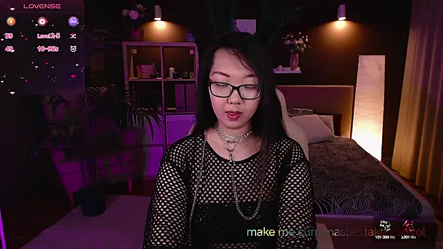 Snapshot of Marine_Vact chatting on March 2025 05:24:02 PM Marine Vact online show from March 2025 05:24:02 PM