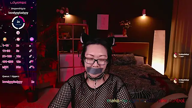 Snapshot of Marine_Vact chatting on March 2025 11:38:02 PM Marine Vact online show from March 2025 11:38:02 PM