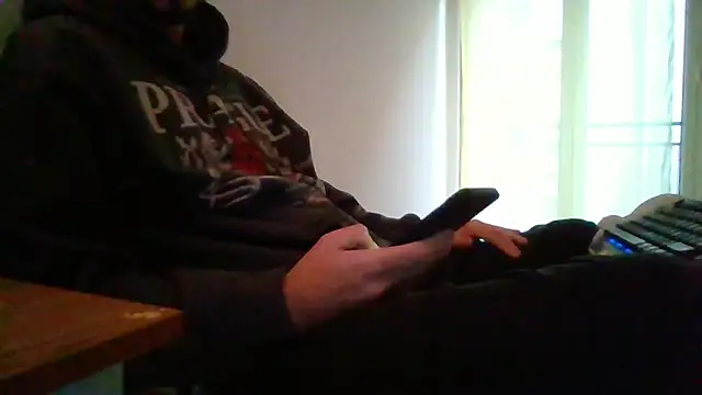 lusluk online show from December 2024 03:35:01 PM