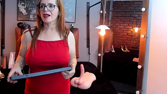 Snapshot of Samantha_mature56 chatting on March 2025 01:56:02 PM Samantha mature56 online show from March 2025 01:56:02 PM