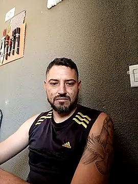 P4uzud4O online show from April 2026 12:39:01 PM