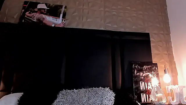 JeanColleman online show from October 2025 04:15:01 AM