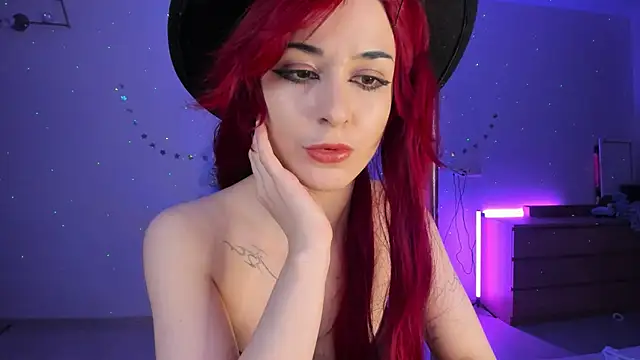 Snapshot of mollyposhh chatting on January 2025 07:09:01 AM mollyposhh online show from January 2025 07:09:01 AM