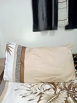 Orlasx online show from September 2025 07:28:01 PM