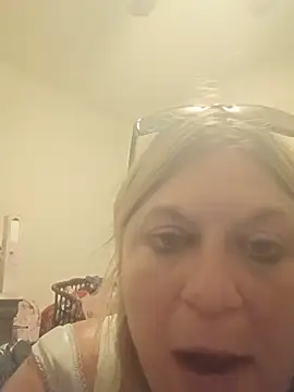 Playmate86 online show from July 2026 04:33:02 AM