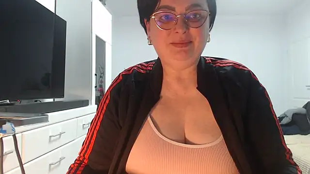 Amandamuller1982 online show from April 2026 08:07:02 PM