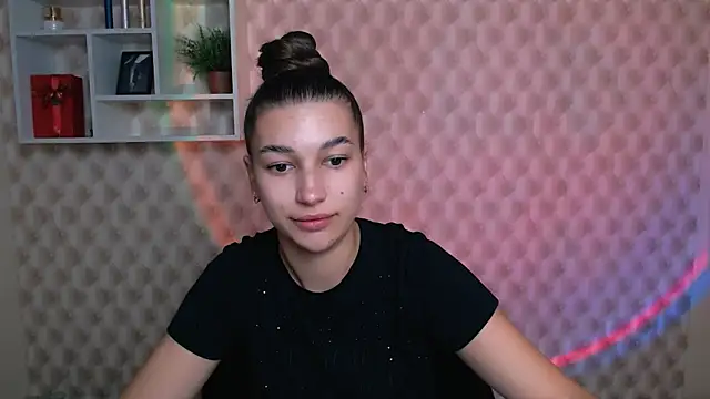 KarolinaRosse  online show from October 2025 05:02:02 AM
