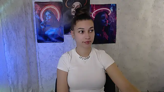 KarolinaRosse  online show from October 2025 05:21:02 AM