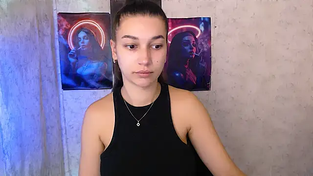 Snapshot of KarolinaRosse_ chatting on October 2025 05:41:02 AM KarolinaRosse online show from October 2025 05:41:02 AM