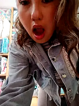 VIOLETA-25  online show from October 2025 03:21:02 PM