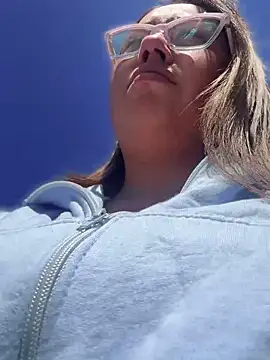 VIOLETA-25  online show from February 2026 03:12:01 PM