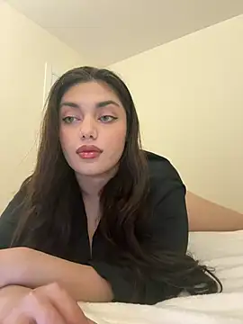 Snapshot of Sweet_Khalifa_ chatting on December 2024 02:17:02 PM Sweet Khalifa  online show from December 2024 02:17:02 PM