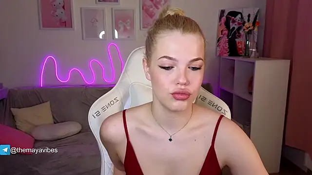 Maya Rave online show from February 2026 03:45:02 AM